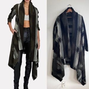 Norma Kamali Soutwestern Shawl collar green gray bonded coat size Small